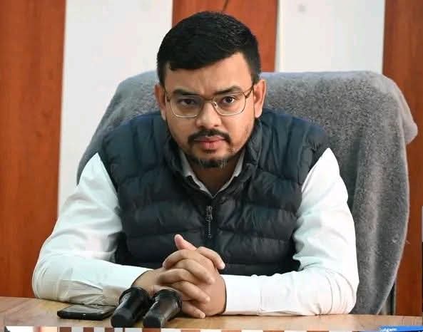 No Shortage of LPG, No Need to Panic: DC Kulgam