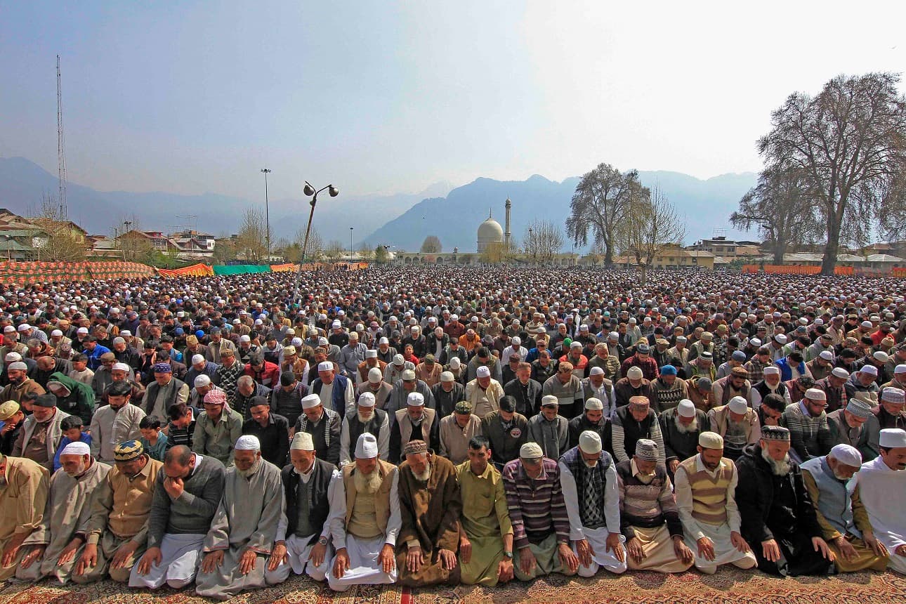Eid-Ul Fitr Celebrated Across Kashmir Valley